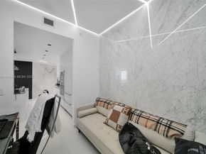 851 NE 1st Ave 2203, Miami FL 33132