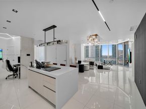 851 NE 1st Ave 2203, Miami FL 33132