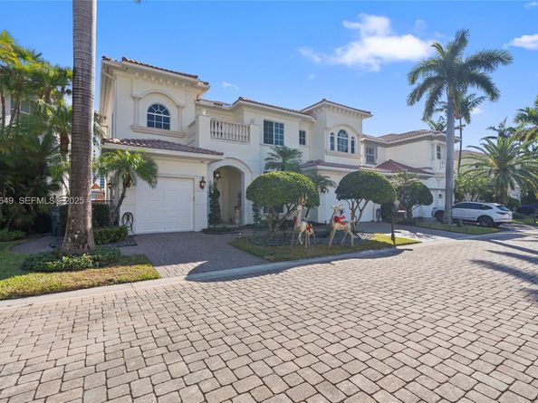 1555 Windjammer Way, Hollywood FL 33019