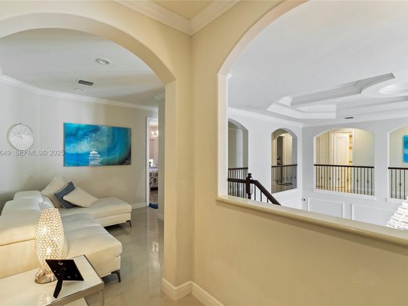 1555 Windjammer Way, Hollywood FL 33019