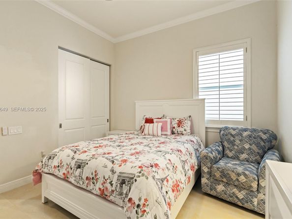 1555 Windjammer Way, Hollywood FL 33019