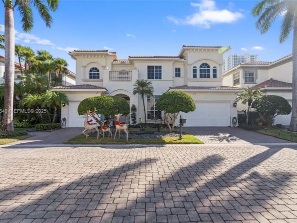 1555 Windjammer Way, Hollywood FL 33019