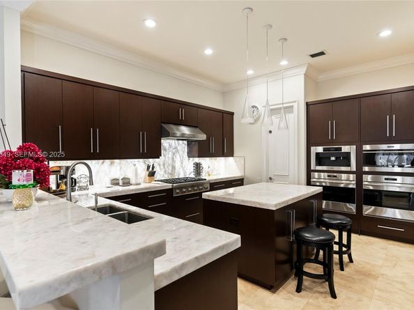 1555 Windjammer Way, Hollywood FL 33019