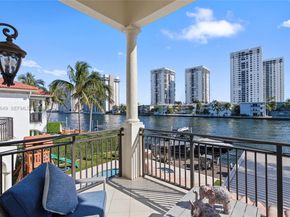 1555 Windjammer Way, Hollywood FL 33019