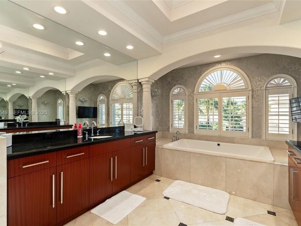 1555 Windjammer Way, Hollywood FL 33019