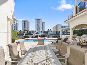 1555 Windjammer Way, Hollywood FL 33019