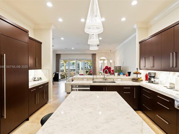 1555 Windjammer Way, Hollywood FL 33019