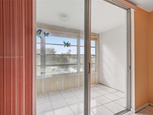 8135 sunrise lakes blvd 208, Sunrise FL 33322