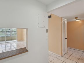 8135 sunrise lakes blvd 208, Sunrise FL 33322