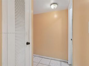 8135 sunrise lakes blvd 208, Sunrise FL 33322