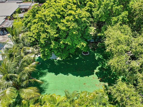 480 NW 53rd Ave, Miami FL 33126