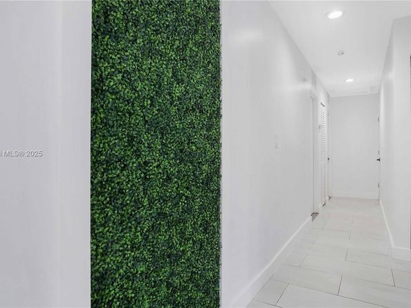 480 NW 53rd Ave, Miami FL 33126