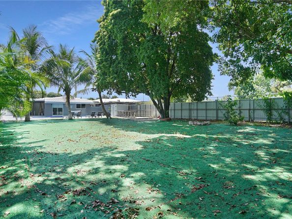 480 NW 53rd Ave, Miami FL 33126