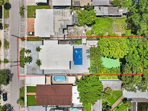 480 NW 53rd Ave, Miami FL 33126