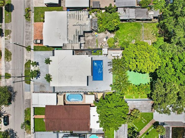 480 NW 53rd Ave, Miami FL 33126