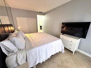 9195 Collins Ave PH4, Surfside FL 33154