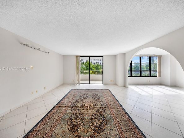 600 Three Islands Blvd 212, Hallandale Beach FL 33009