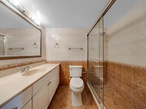 600 Three Islands Blvd 212, Hallandale Beach FL 33009