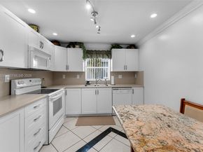 9110 SW 203rd Ter, Cutler Bay FL 33189