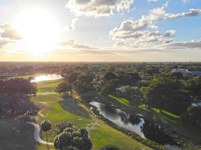 9139 SW 23rd St A, Davie FL 33324