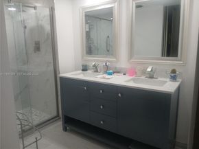 9139 SW 23rd St A, Davie FL 33324