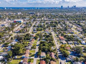 2320 Funston St, Hollywood FL 33020