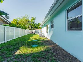 2320 Funston St, Hollywood FL 33020