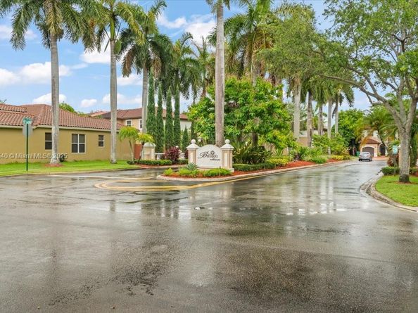 12720 SW 49th Ct, Miramar FL 33027