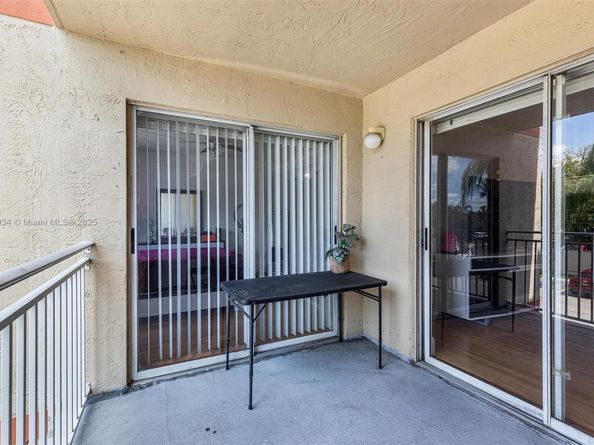 18830 NW 57th Ave 201, Hialeah FL 33015