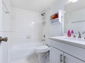 18830 NW 57th Ave 201, Hialeah FL 33015