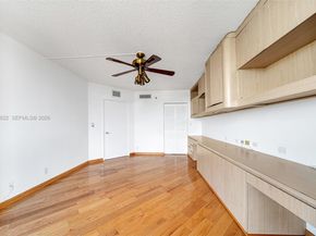 3598 NE Yacht Club Dr 1402, Aventura FL 33180