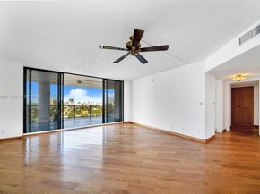 3598 NE Yacht Club Dr 1402, Aventura FL 33180