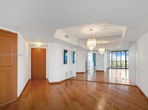 3598 NE Yacht Club Dr 1402, Aventura FL 33180