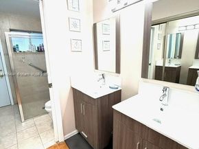 8510 NW 46th Ct, Lauderhill FL 33351