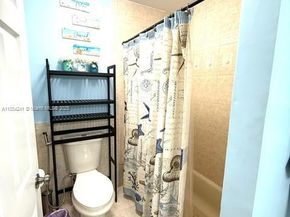 8510 NW 46th Ct, Lauderhill FL 33351