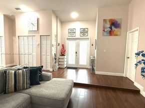 8510 NW 46th Ct, Lauderhill FL 33351