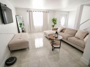 1904 SW 28th St, Fort Lauderdale FL 33315