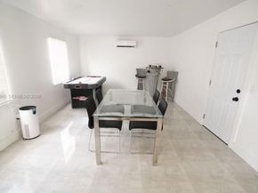 1904 SW 28th St, Fort Lauderdale FL 33315