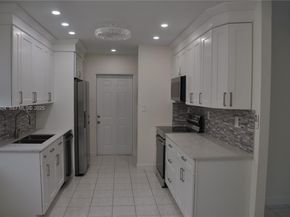 571 NE 61st St, Oakland Park FL 33334