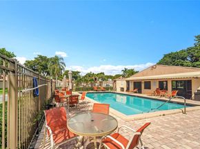 8454 NW 31st Ct, Sunrise FL 33351