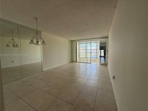 9001 Sunrise Lakes Blvd 208, Sunrise FL 33322