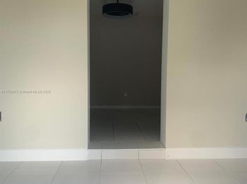 1151 NW 45th St