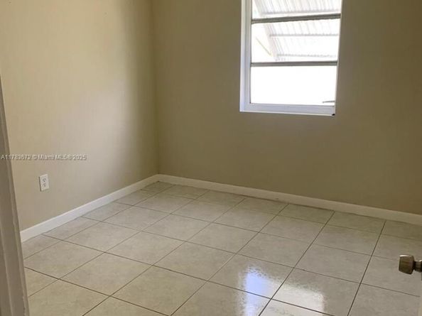1151 NW 45th St, Miami FL 33127