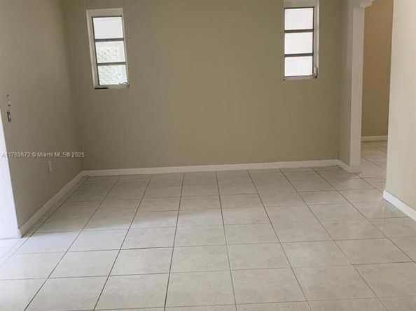 1151 NW 45th St, Miami FL 33127