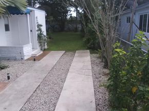 1220 NE 128th St, North Miami FL 33161