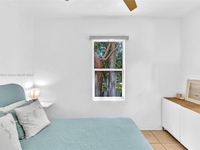 1220 NE 128th St, North Miami FL 33161