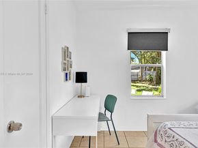 1220 NE 128th St, North Miami FL 33161