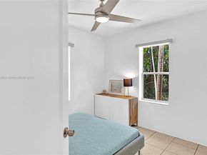 1220 NE 128th St, North Miami FL 33161