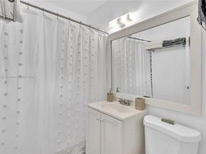 1220 NE 128th St, North Miami FL 33161