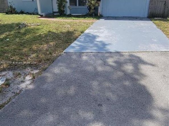 840 NE 32nd Ct, Pompano Beach FL 33064